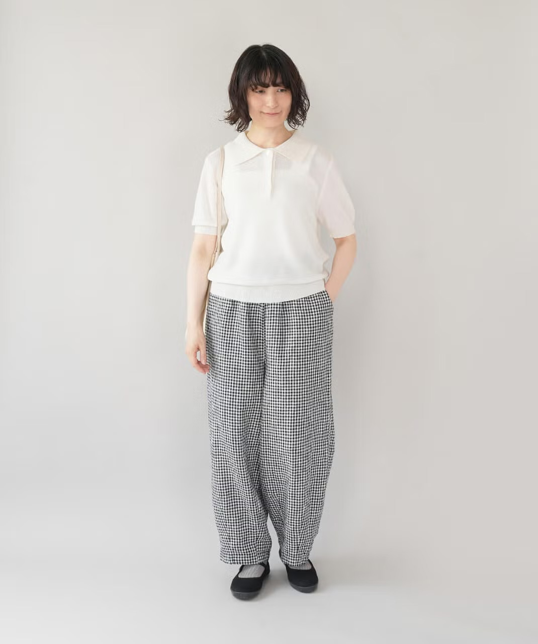 一枚で着用できる軽やかなスタイリング