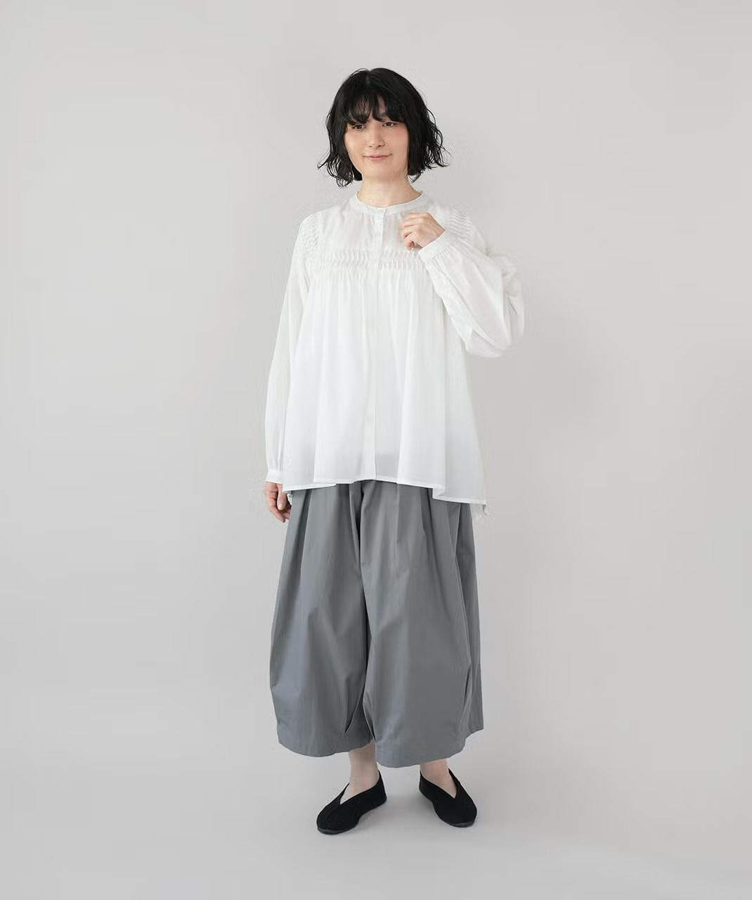 ロングスリーブが、日焼け対策や冷房対策のアイテムとしても活躍