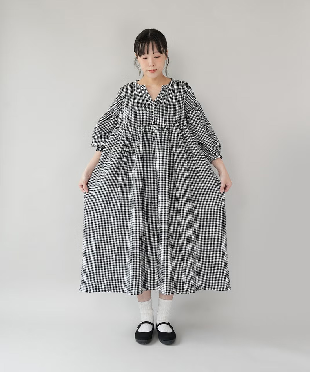 普段使いしやすい、愛用したくなるリネンワンピース