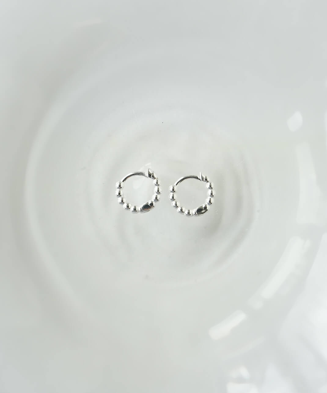 Silver925ポイントドットピアス