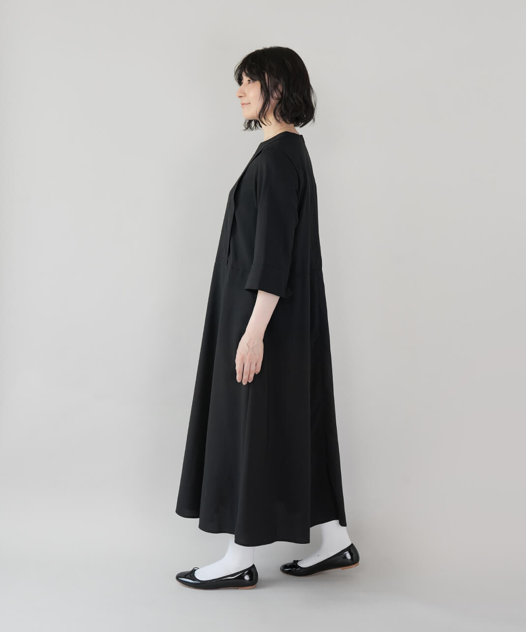 フォーマル対応接触冷感のワンピースドレス 着画
