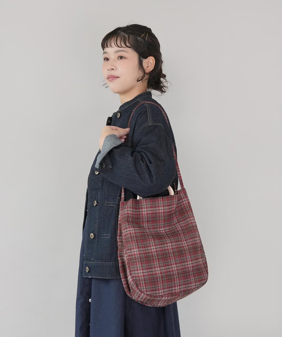 mumokuteki チェック柄の2WAYトートバッグ　レッド