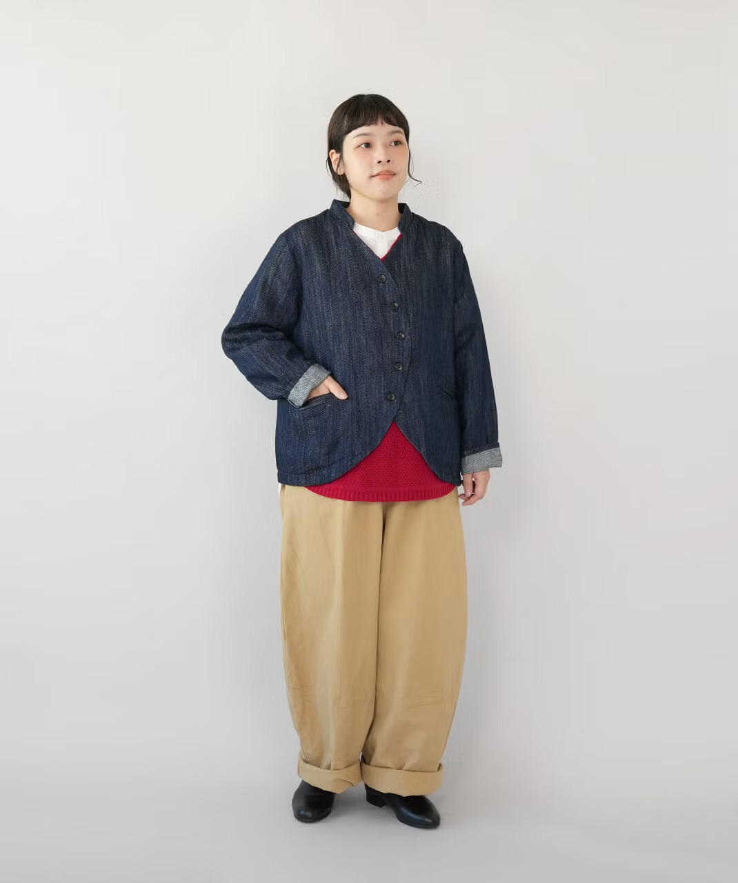 長めの丈感で穿けるコットンドビーのワイドパンツ