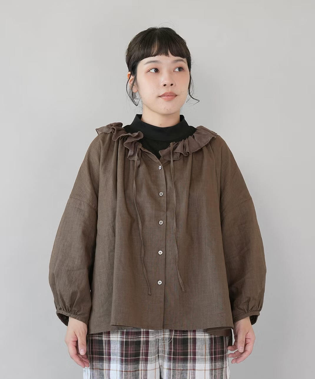 前のボタンを外さずに着脱