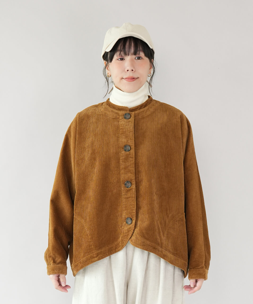 ista-ire×mumokuteki太畝コーデュロイのバルーンジャケット　キャメル　着画
