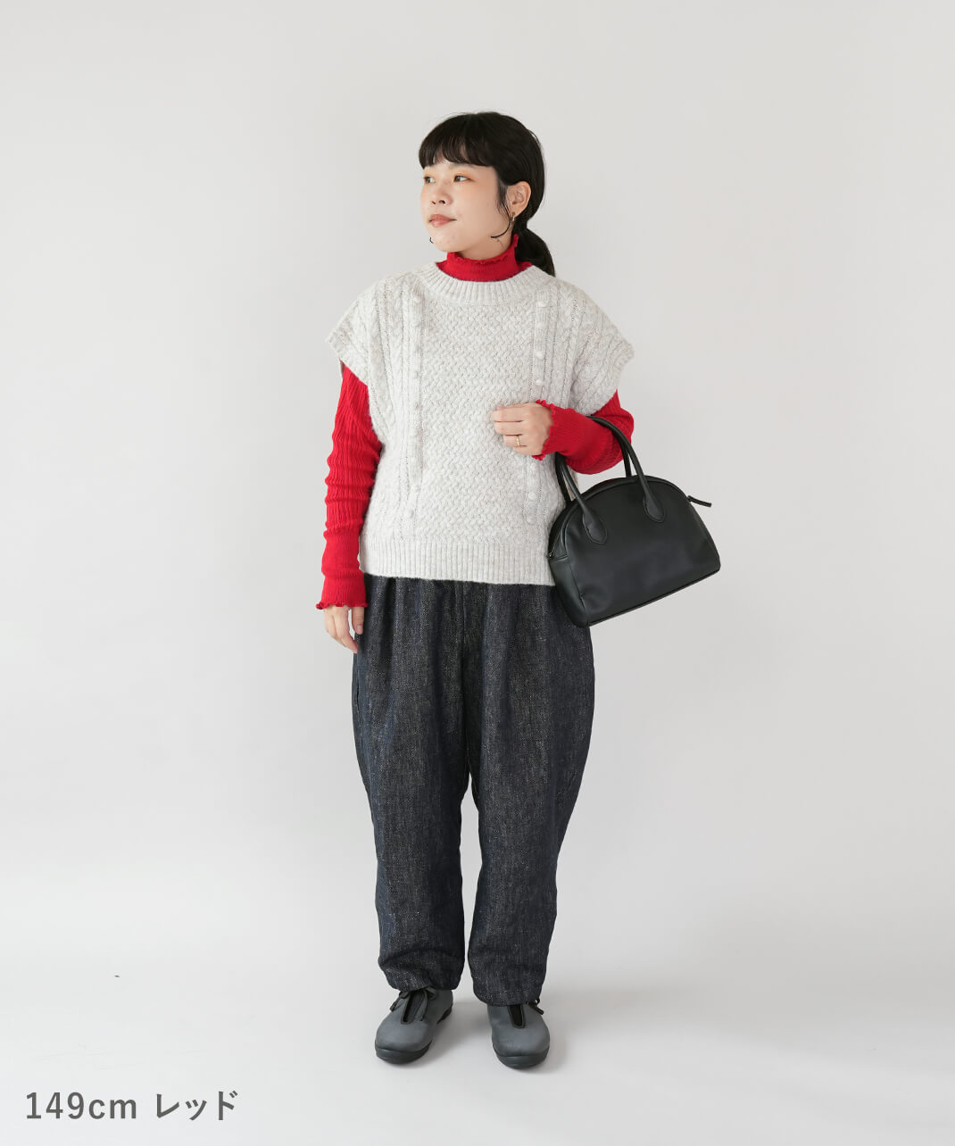 mumokutekiちくちくしないメロウハイネックカットソー レッド　コーデ
