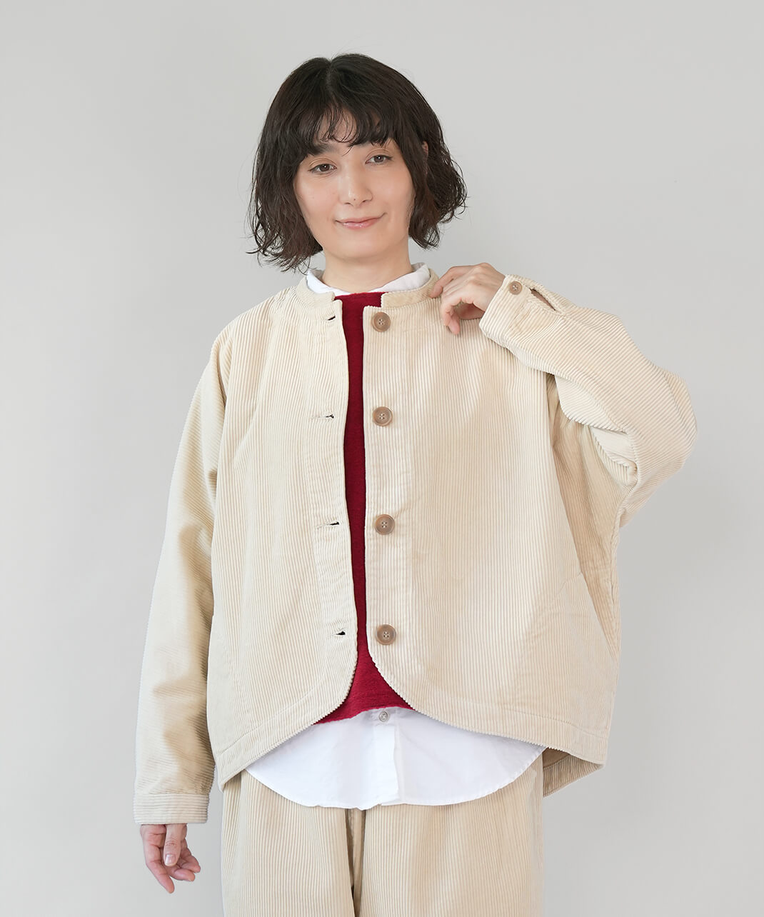 ista-ire×mumokuteki太畝コーデュロイのバルーンジャケット　アイボリー　着画